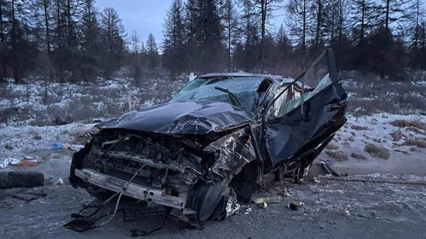 Один человек погиб и один пострадал при ДТП в Магаданской области