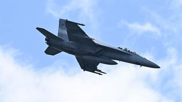 Истребитель и вертолет ВС США потерпели крушение в Южно-Китайском море