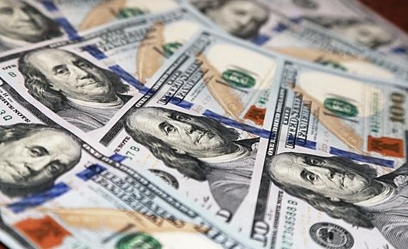 Остатки на валютных счетах юрлиц обновили максимум за два с половиной года