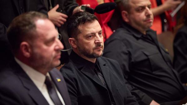 Филиппо отметил необходимость для Зеленского пойти на переговоры с Россией