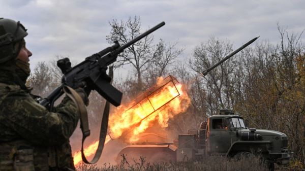 Удары по ВПК Украины, бои за Красноармейск, наёмников в ВСУ стало меньше: ситуация в зоне СВО