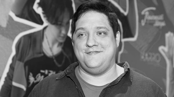 Актер Роман Попов скончался в возрасте 40 лет