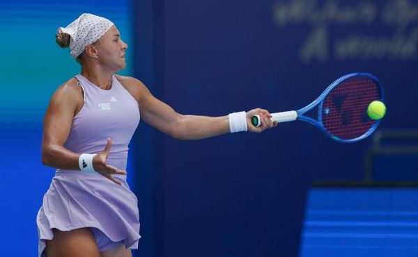 Шнайдер победила обидчицу Андреевой и вышла в полуфинал турнира в Нинбо