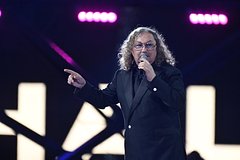 Николаев пожелал Королевой стать счастливой бабушкой