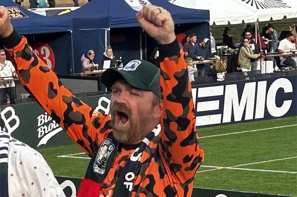 Татушка на память. Нацист-«стриптизер» баллотируется в конгресс США