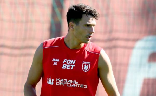 Перешедший в «Рубин» экс-игрок сборной России порвал «кресты»