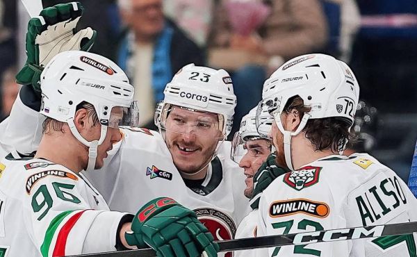 «Ак Барс» упустил преимущество в две шайбы, но выиграл седьмой раз подряд