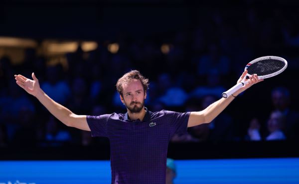 Даниил Медведев прервал самую длинную победную серию в ATP c 2024 года