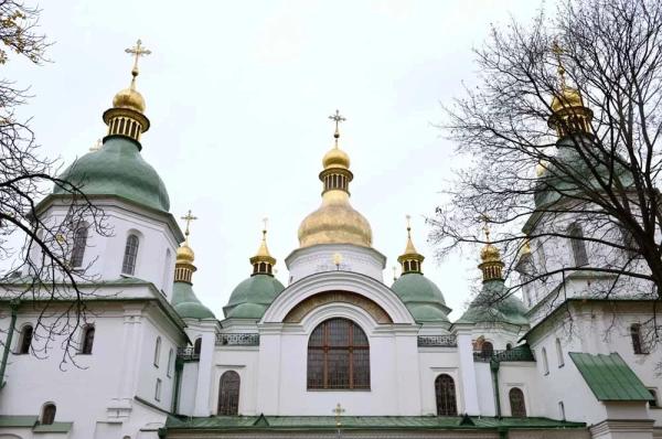 Мешок на голову. Режим Зеленского жестоко преследует митрополитов УПЦ