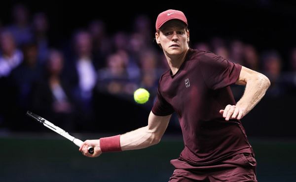 Синнер отдал Звереву только один гейм в полуфинале «Мастерс» в Париже