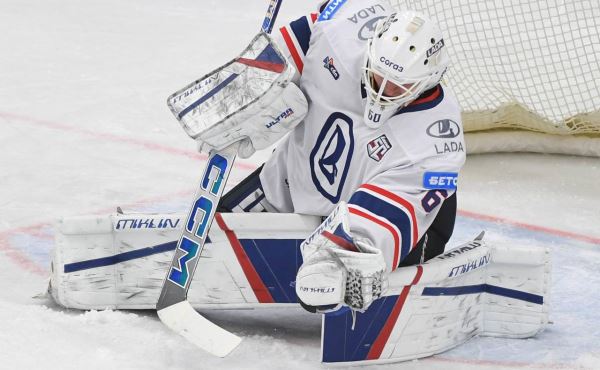 «Лада» прервала рекордную победную серию «Ак Барса» в КХЛ